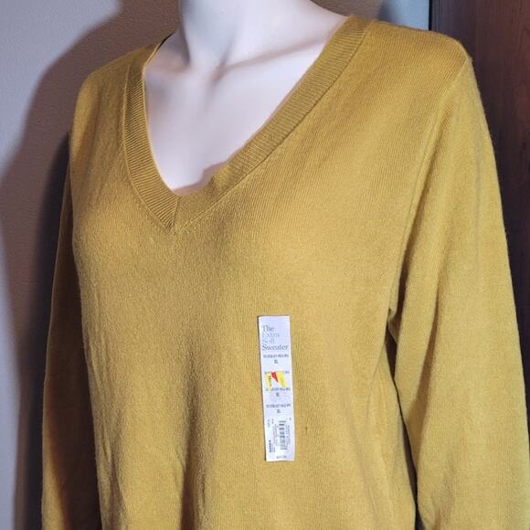NWT Croft & Barrow Women's Yellow V-Neck Sweater Sz XL Minimalist Neutral Cozy - Picture 2 of 9
